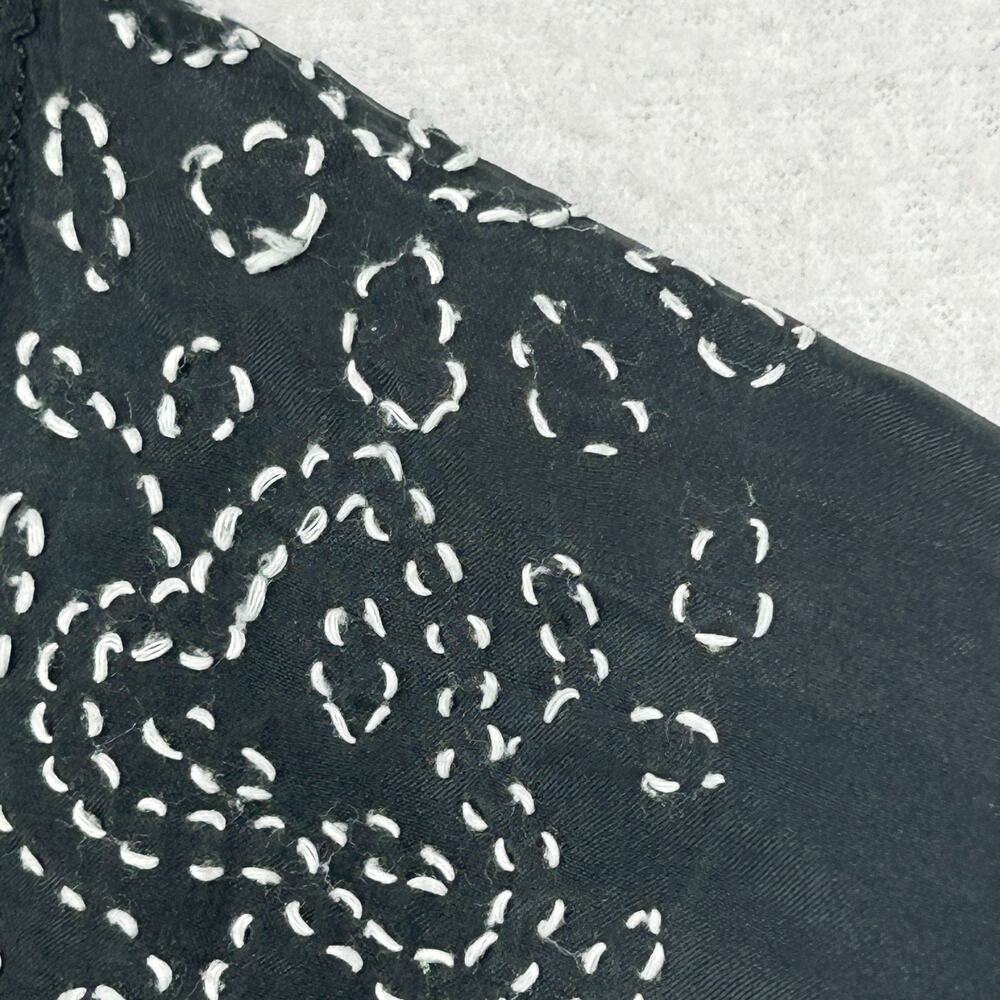 Womens Top M Chikankari Kurti Silk Blouse Popover Embroidered Black - Picture 6 of 12